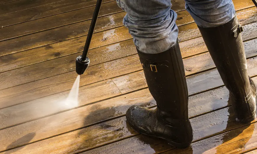Best Pressure Washing Boots For Comfortable Work
