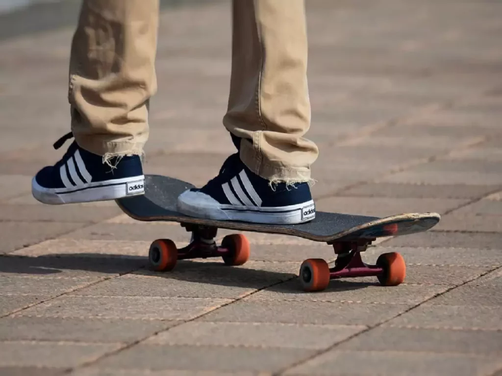 Buying Guide to Get the Best Skate Shoes for Flip Tricks