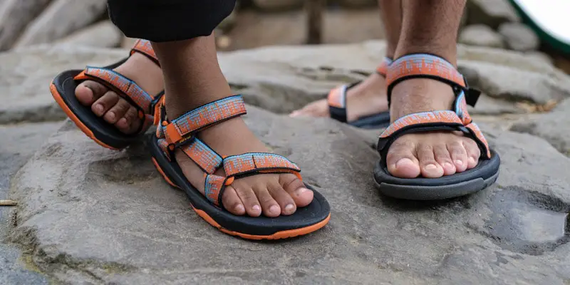 Buying Guide for Shoes Similar to Tevas