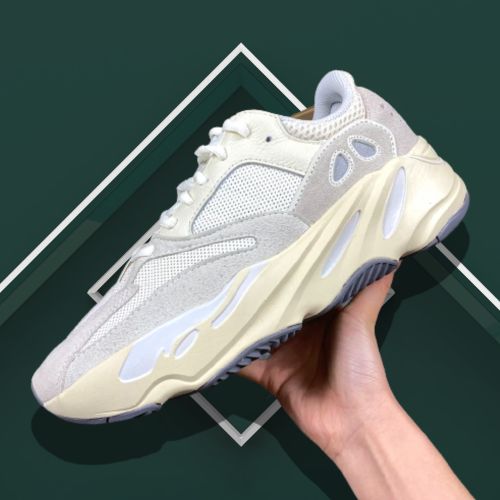 Adidas Men's Yeezy Boost 700 Analog.