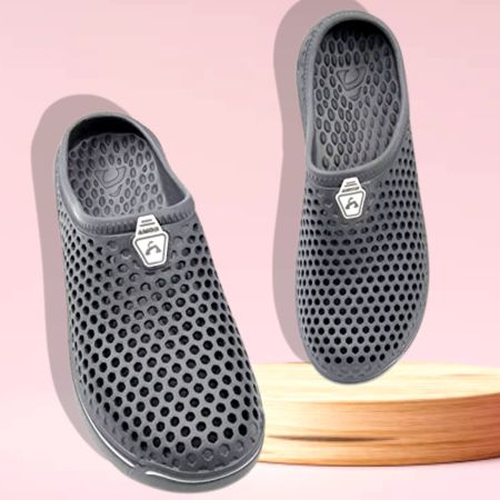 Amoji Unisex AM1761 Garden Clogs.